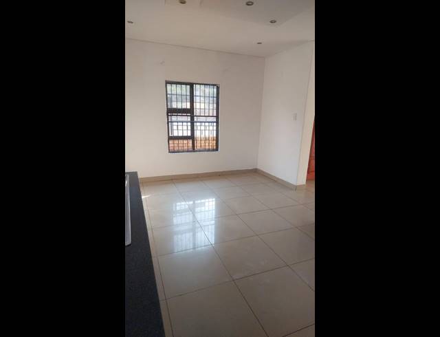 3 BEDROOM PROPERTY TO RENT IN LAUDIUM